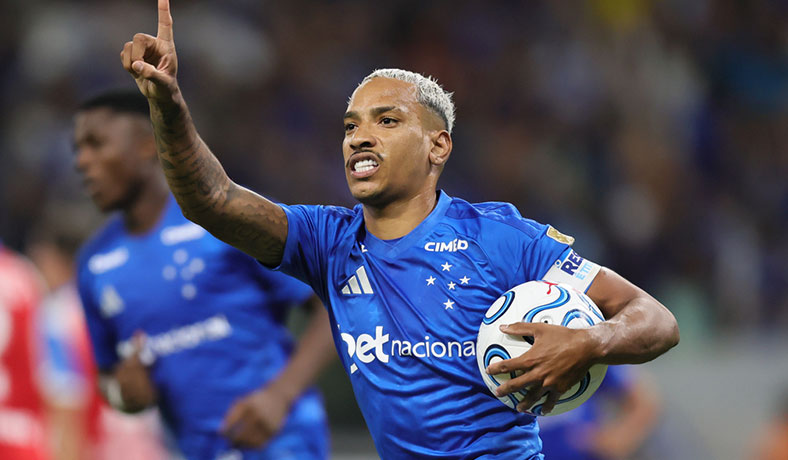 El Zorro quiere escalar ante un rival complicado: Pronósticos de Cruzeiro vs Fluminense