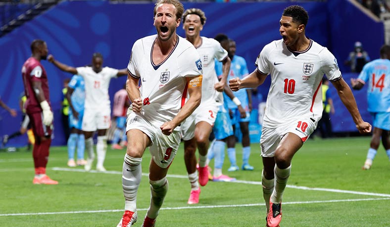 Harry Kane festeja un gol de Inglaterra contra Congo