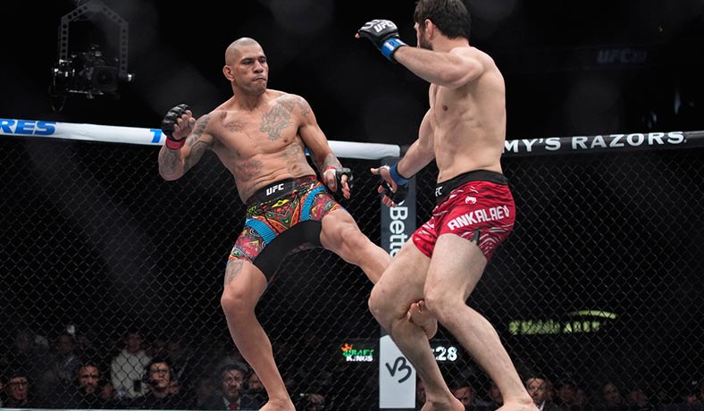 Alex Pereira y Magomed Ankalaev en UFC 313