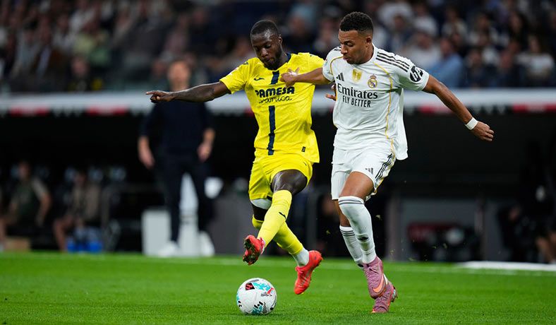 Kylian Mbappe de Real Madrid ante Nicolas Pepe de Villarreal